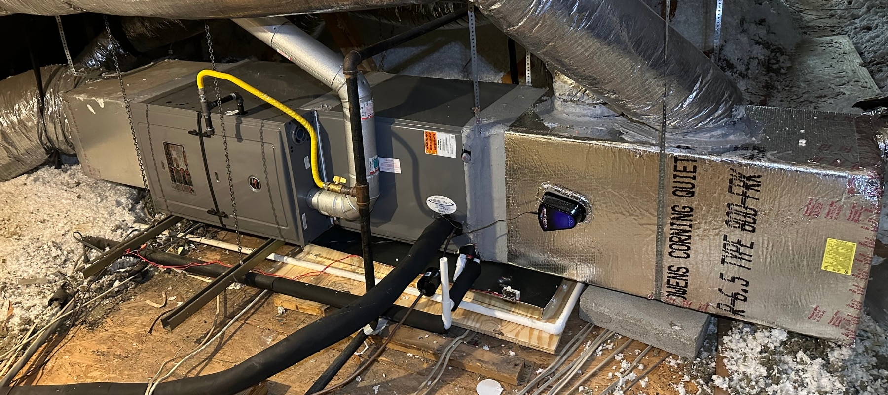las heater installed in a roof